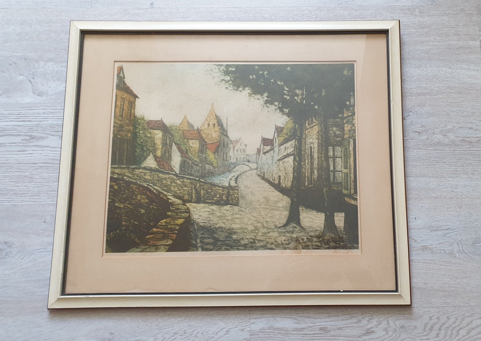 Lithografie 'Quai de la Main d'Or' Ch. Chalaut ingelijst, Antiek en Kunst, Kunst | Etsen en Gravures, Ophalen of Verzenden