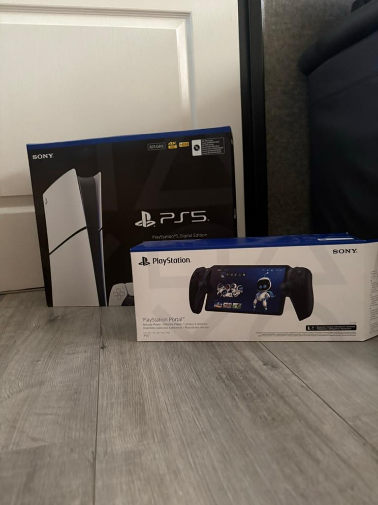 Playstation 5 + remote, Ophalen of Verzenden, Zo goed als nieuw