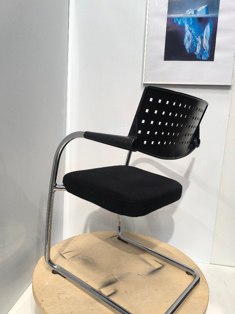 Vitra Visavis vergaderstoel – zwart – chroom onderstel,8st, Gebruikt, Zwart, Ophalen of Verzenden, Stof
