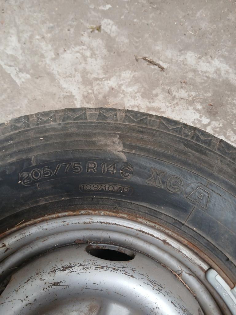 Michelin band te koop, Ophalen