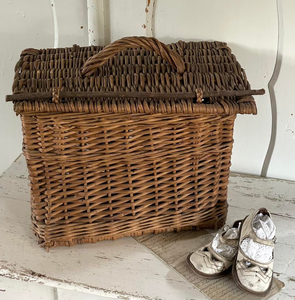Brocante oud Frans rieten mandje / koffertje, Ophalen of Verzenden