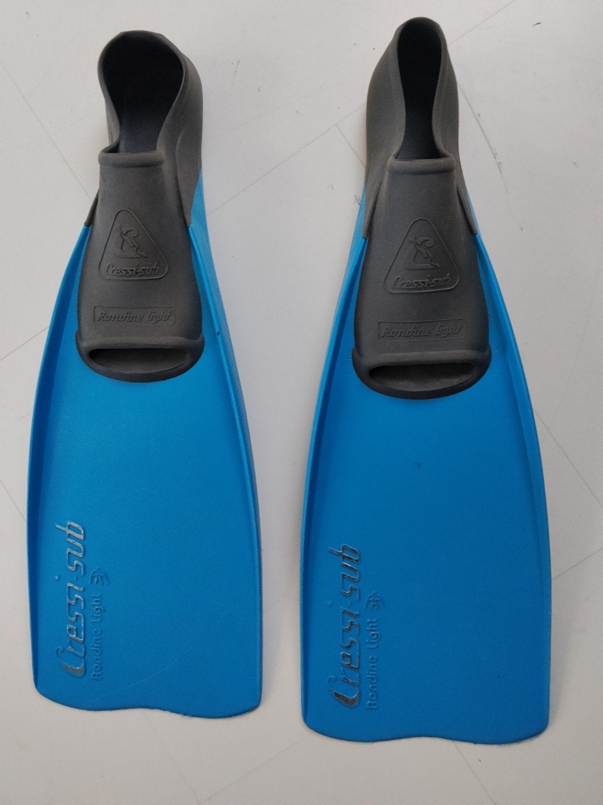 Maat 42 / 43 flippers zwemvliezen snorkel duik vliezen sub, Ophalen of Verzenden, Snorkelvinnen