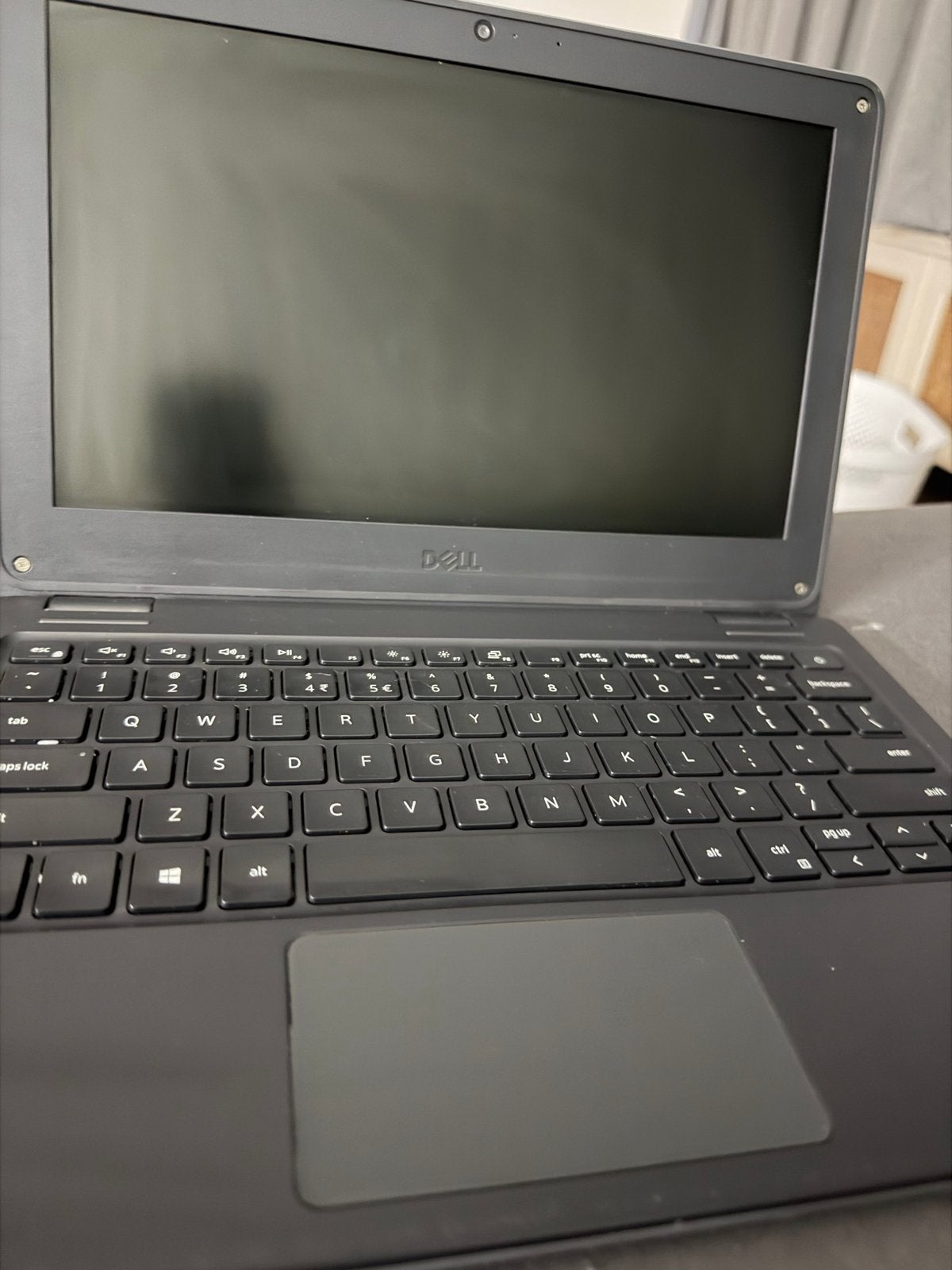 Dell Latitude 3120 Laptop, Computers en Software, Ophalen, Gebruikt, Qwerty, 8 GB