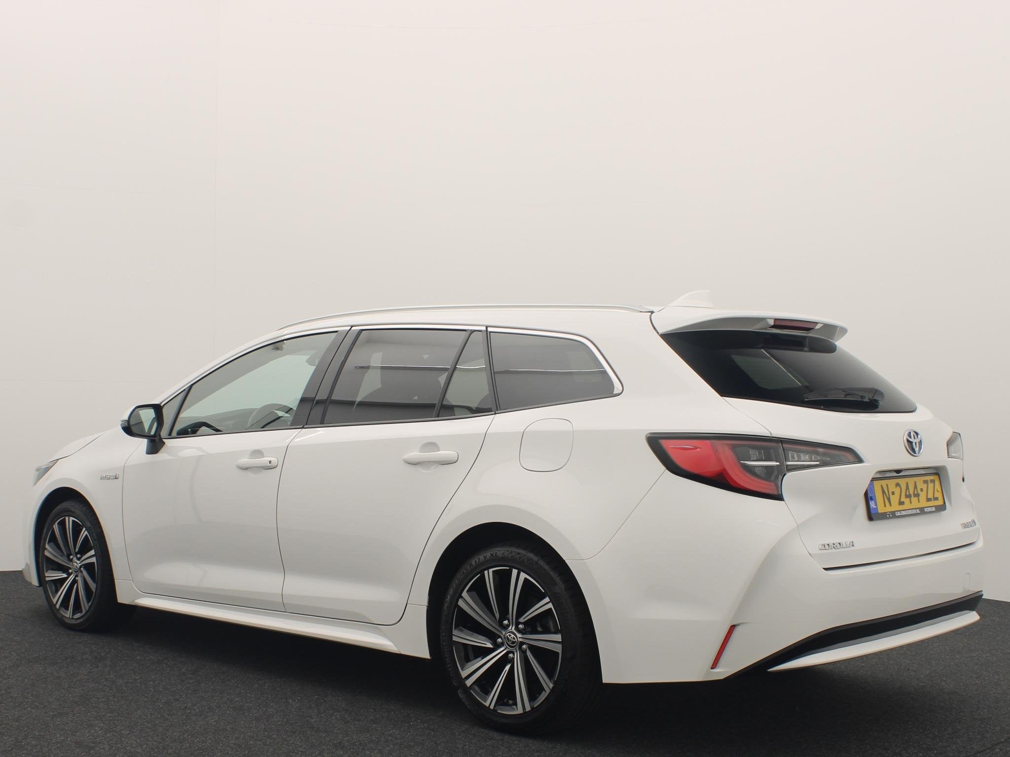 Toyota Corolla Touring Sports 1.8 Hybrid Business Plus STOEL, Auto's, 450 kg, Gebruikt, 4 cilinders, Origineel Nederlands