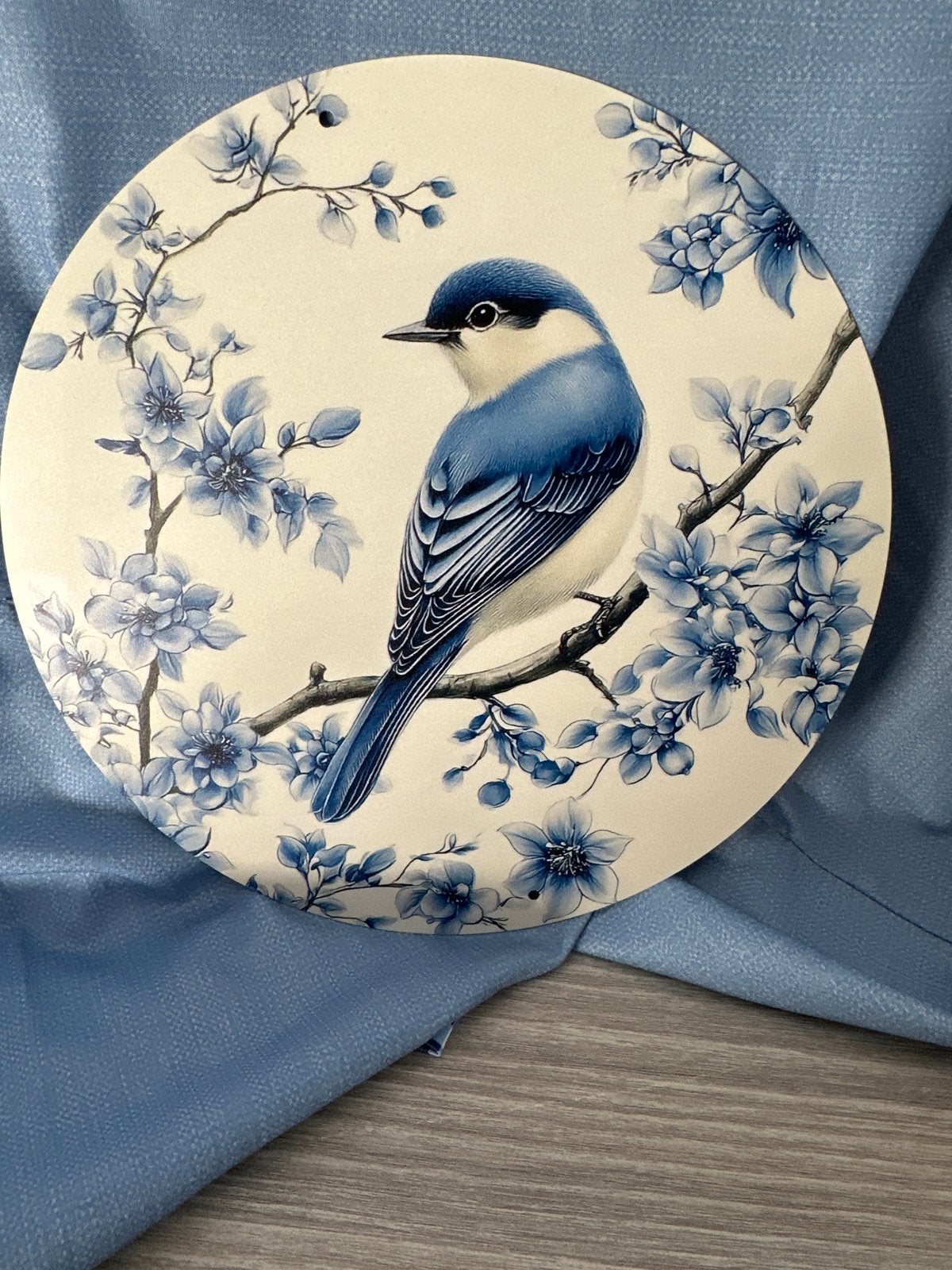 Chinees blauw-wit wandbord met vogel en bloesem in, Ophalen of Verzenden