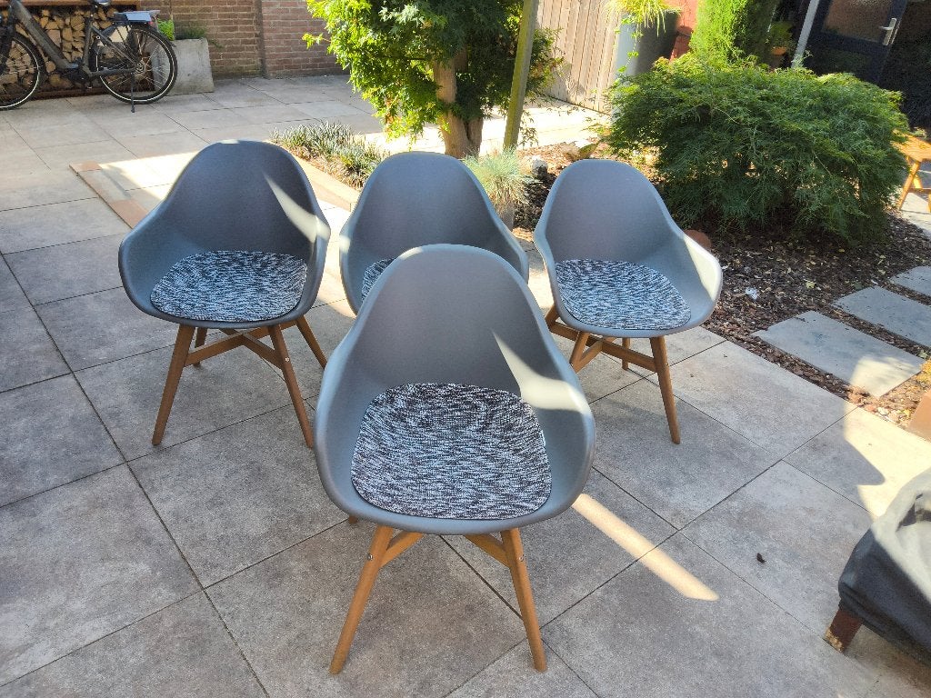 Set van 4 grijze IKEA FANBYN kuipstoelen, Tuin en Terras, Tuinstoelen, Ophalen, Gebruikt, Kunststof