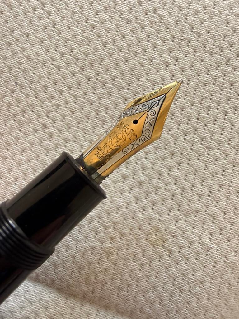 MontblancMeisterstück149FountainPen18KGold(750IconicOversize, Ophalen of Verzenden, Zo goed als nieuw, Vulpen, Mont Blanc