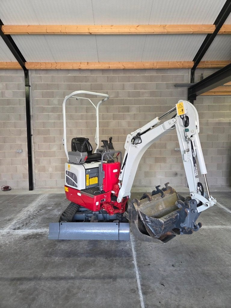Takeuchi TB210R Minigraver - Zo goed als nieuw (2025), Ophalen, Graafmachine