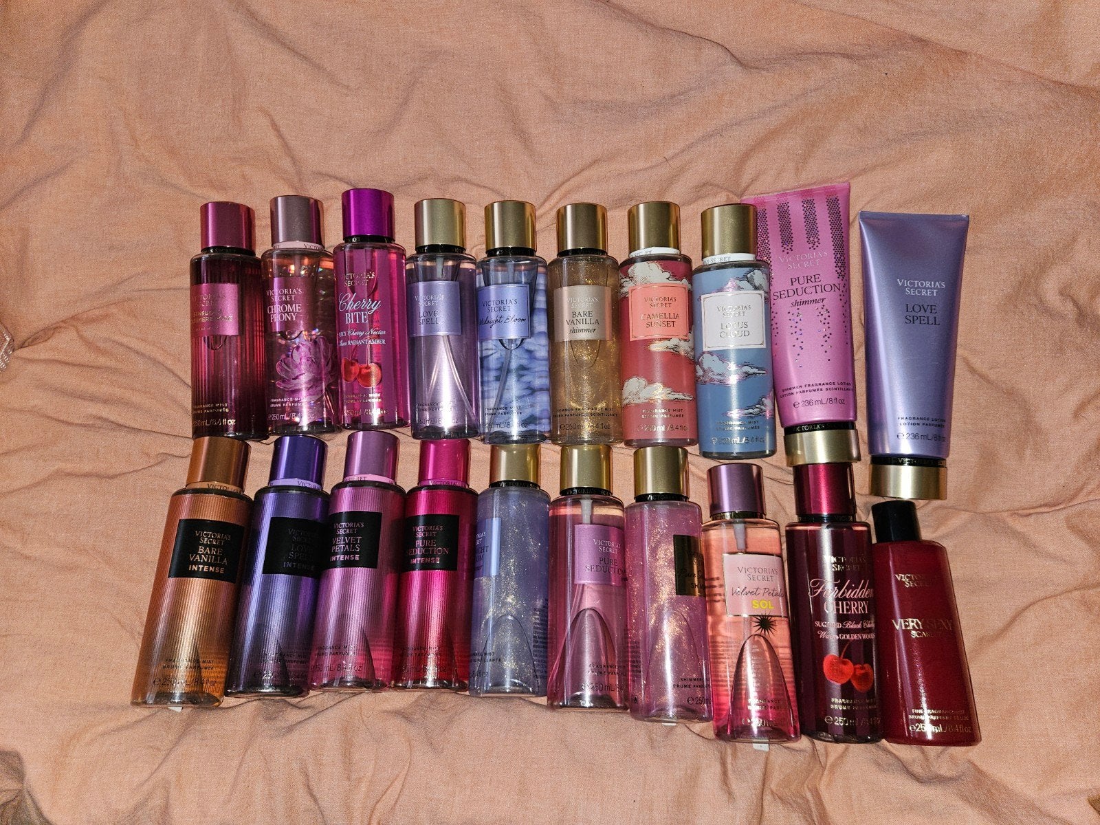 Victoria's Secret Bodymists & Lotions - Zo goed als nieuw, Ophalen of Verzenden, Zo goed als nieuw, Bodylotion, Crème of Olie