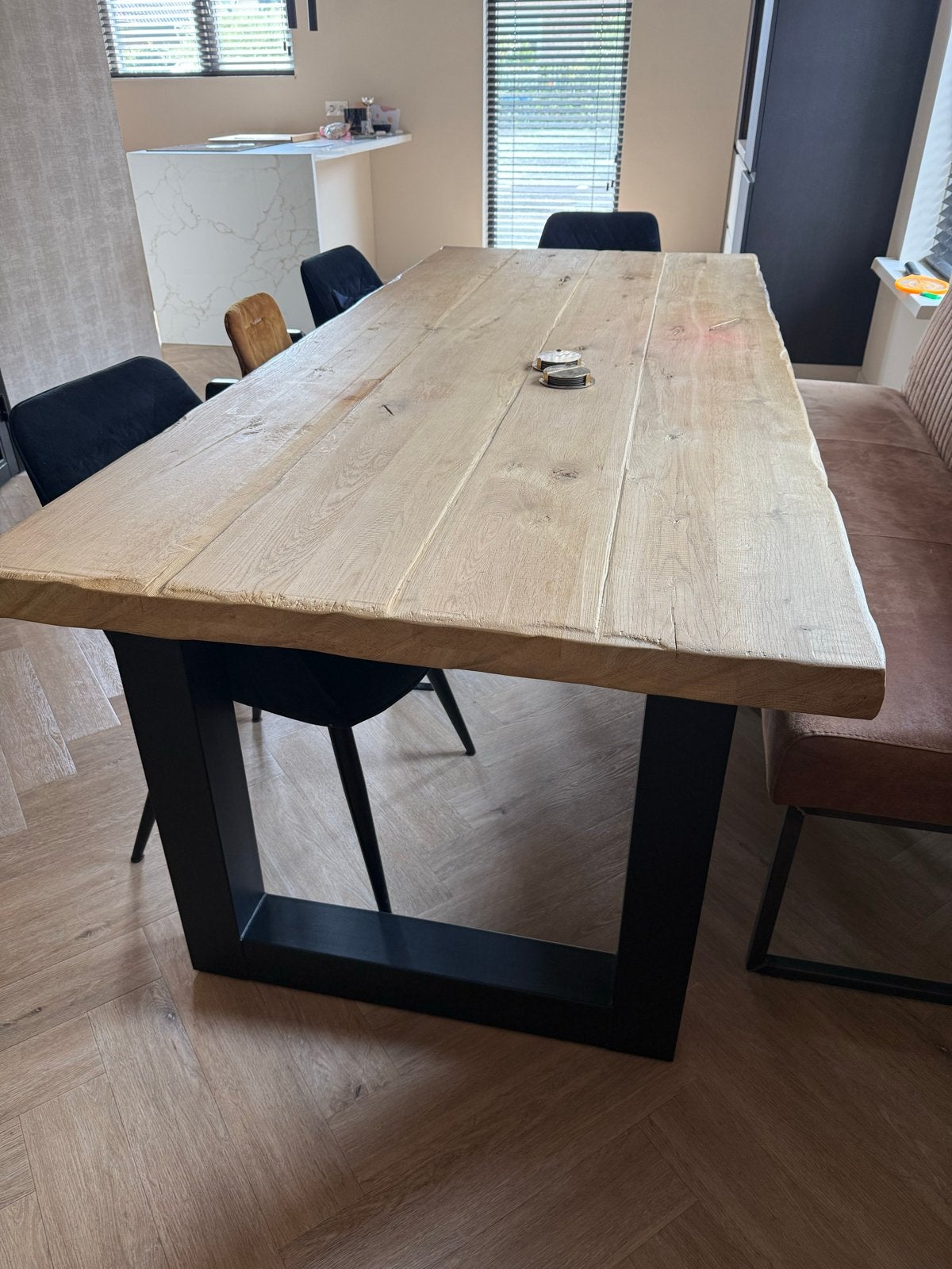 Eettafelbank, eetkamerstoelen en eetkamertafel, Ophalen, Gebruikt, Stof, Drie
