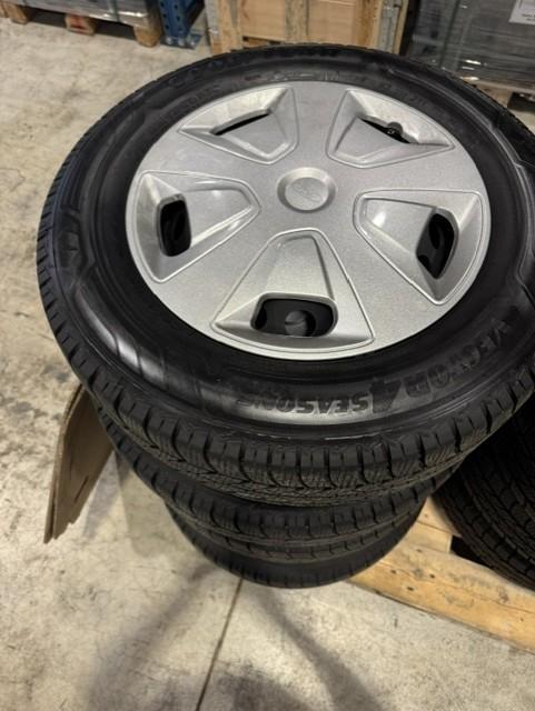 Nieuwe set Ford Transit Goodyear Vector 4 seasons heavy duty, Ophalen, 16 inch, Nieuw, All Season