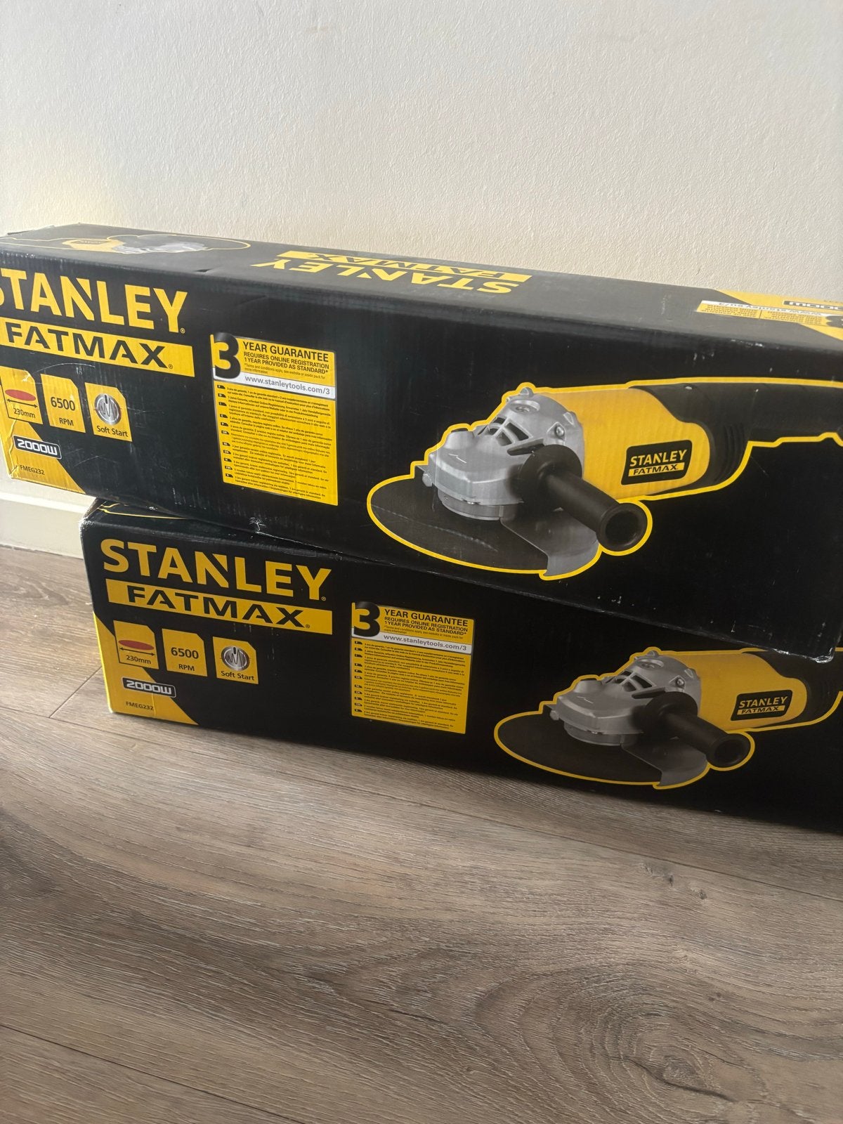 Nieuwe Stanley Fatmax FMEG232 Haakse Slijper 2000W, Ophalen of Verzenden, Nieuw, 1000 watt of meer, Haakse handslijpmachine