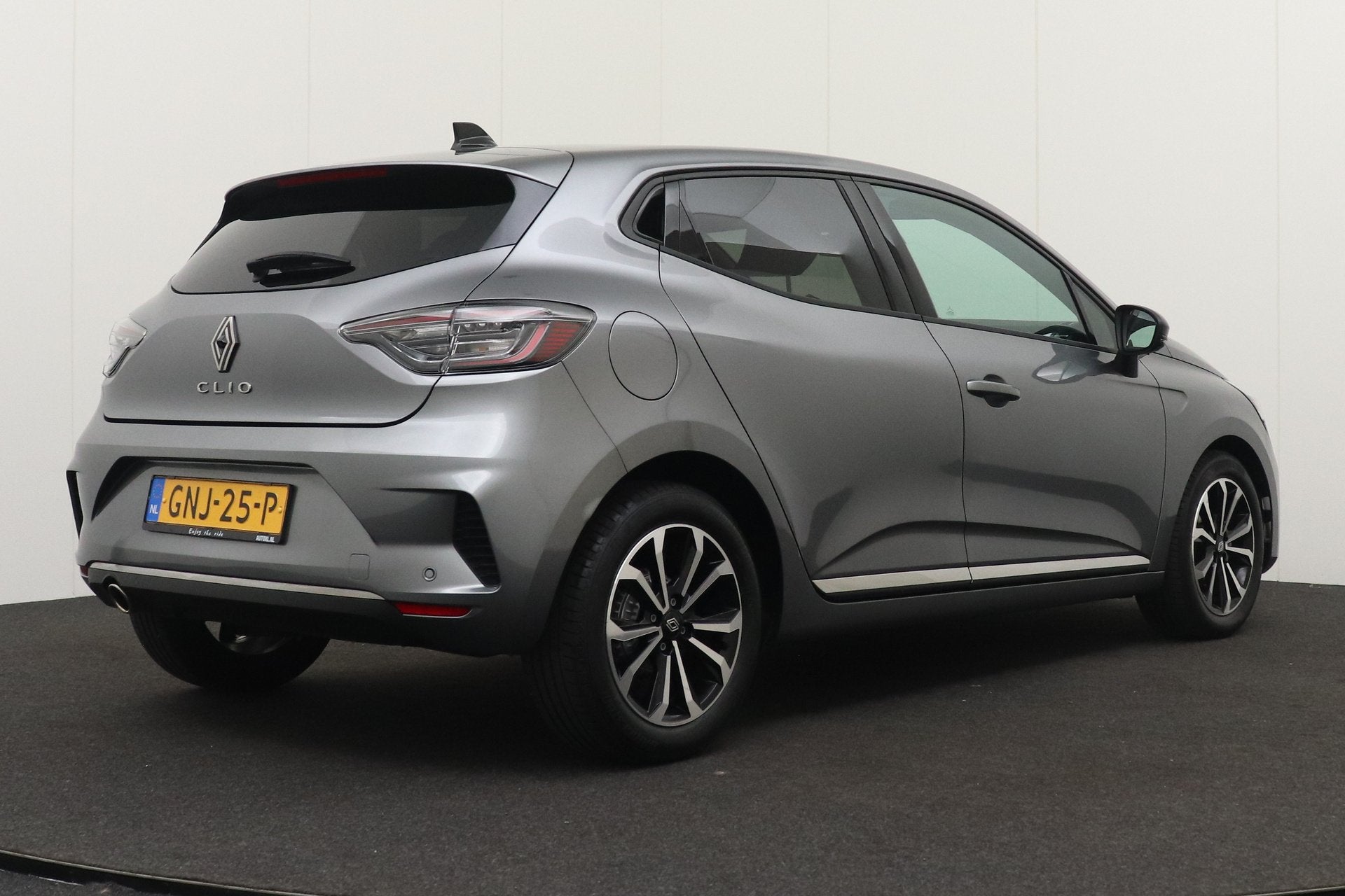Renault Clio 1.0 TCe 90 GPF techno Camera Carplay Cruise, Auto's, Voorwielaandrijving, Dealer onderhouden, Leder en Stof, Origineel Nederlands