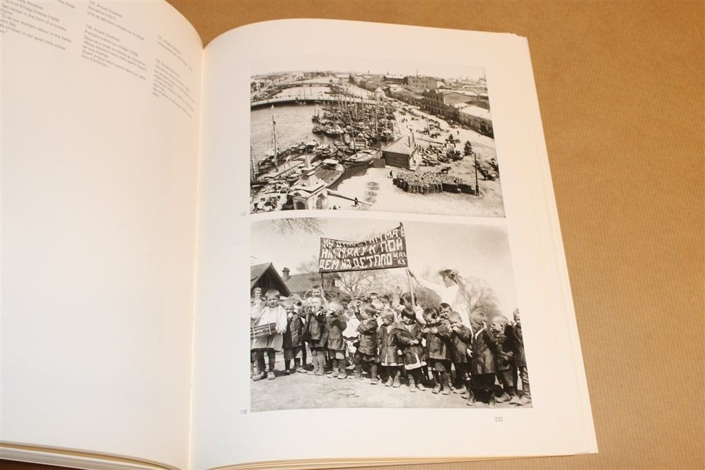 Sovjet Fotografie 1917-1940 — De Avant-Garde Jaren, Ophalen of Verzenden, Gelezen, Fotografen