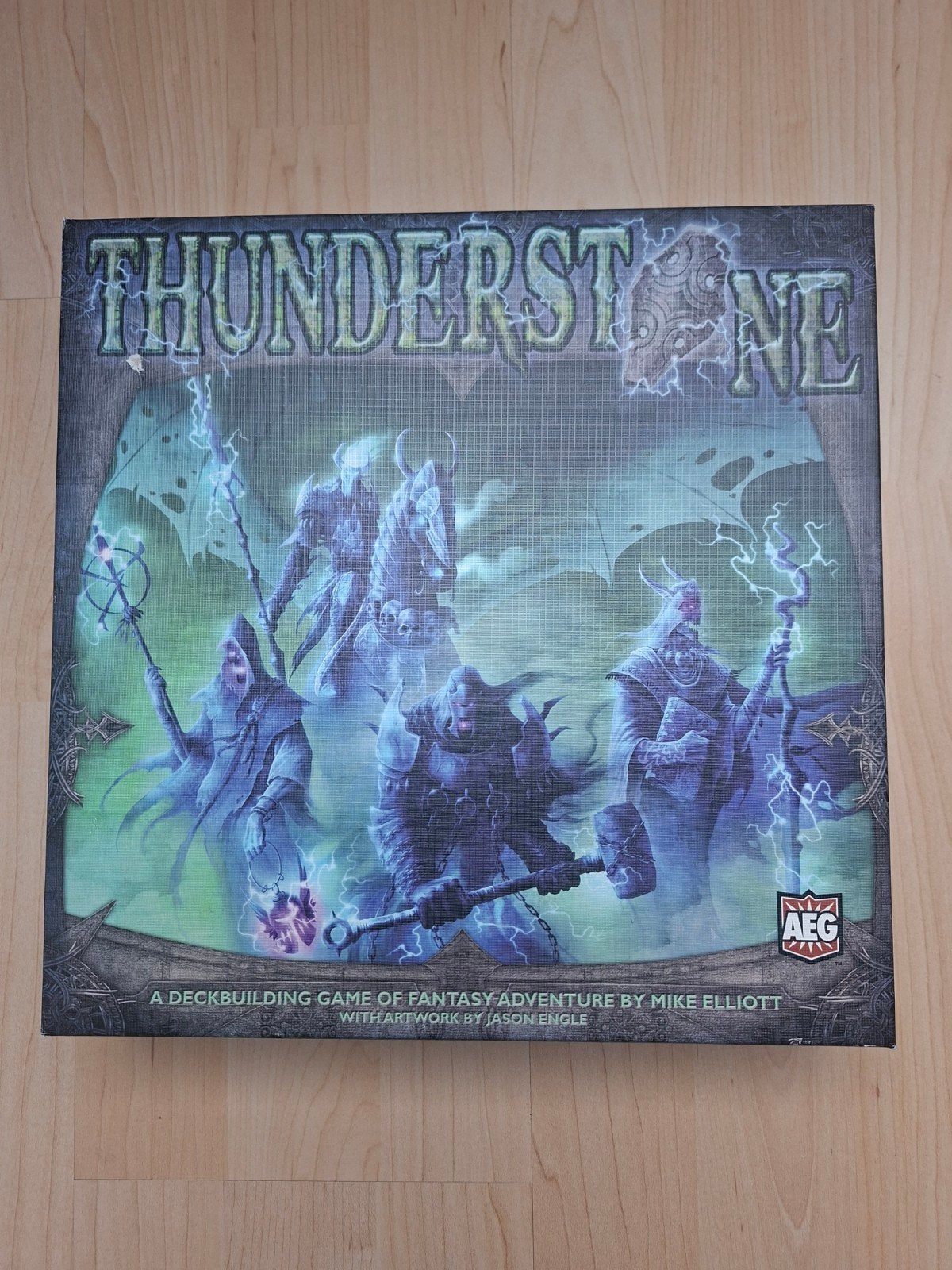 Thunderstone met uitbreiding Doomgate Legion, Hobby en Vrije tijd, Drie of vier spelers, Ophalen of Verzenden, Zo goed als nieuw