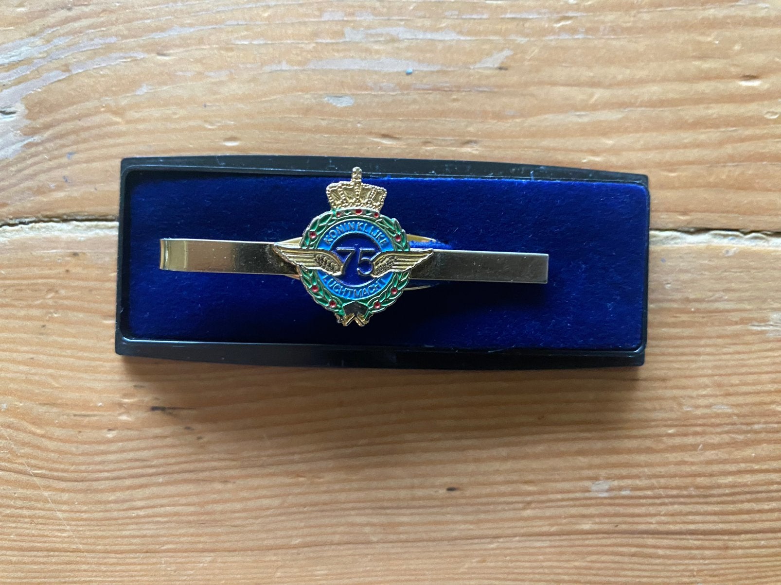 Dasschuif koninklijke luchtmacht 75 jaar, Ophalen of Verzenden, Luchtmacht, Nederland