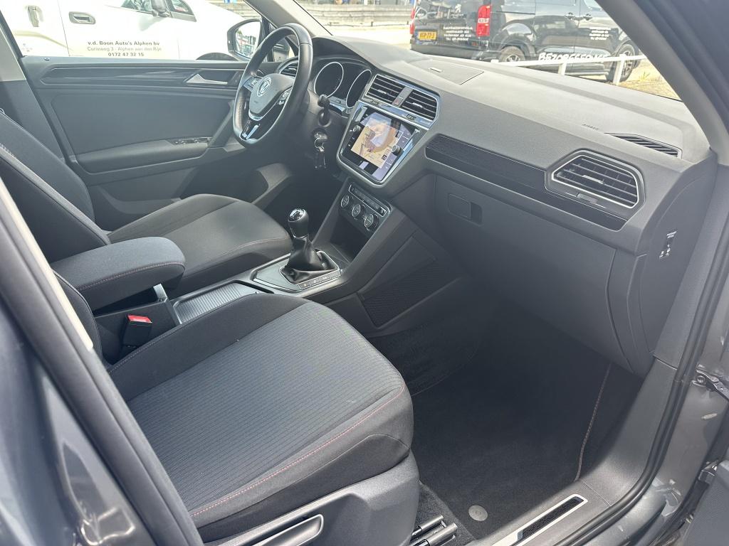 Volkswagen Tiguan 1.4 TSI Sound Navi Carplay Adaptive Cruise, Auto's, Gebruikt, Euro 6, 4 cilinders, Handgeschakeld