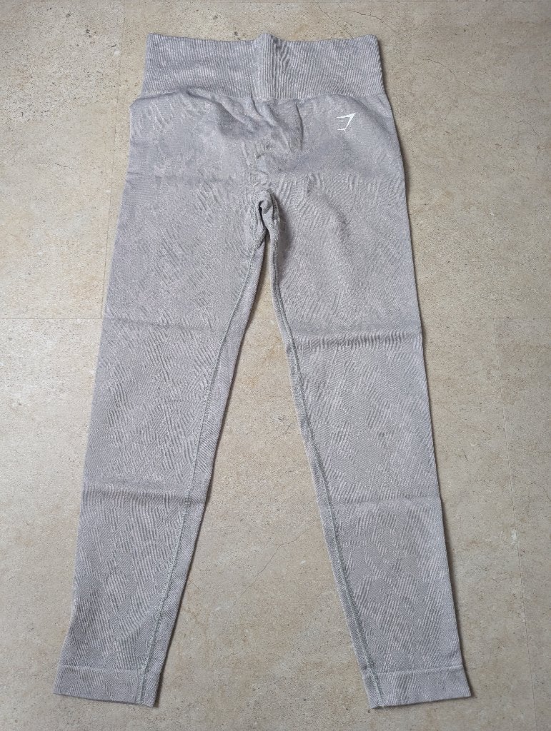 Gymshark Legging Maat M - Zo goed als nieuw, Kleding | Dames, Sportkleding, Maat 38/40 (M), Verzenden, Grijs, Gymshark