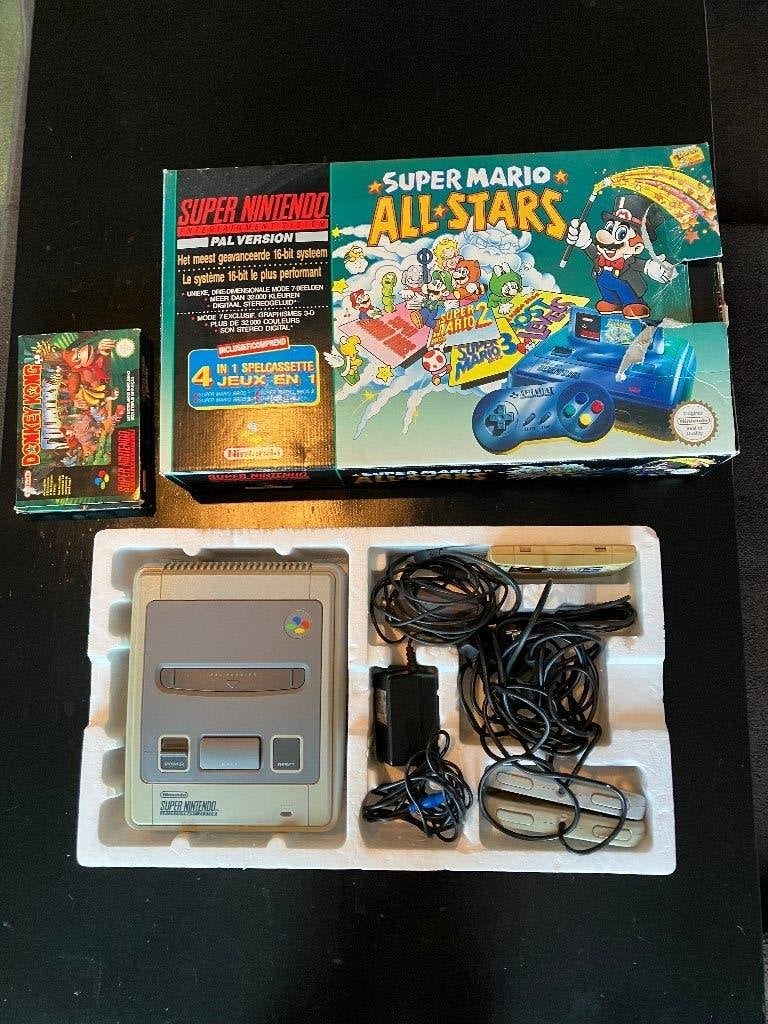 SNES Compleet in doos, Spelcomputers en Games, Spelcomputers | Nintendo Super NES, Ophalen of Verzenden, Zo goed als nieuw, Met 2 controllers