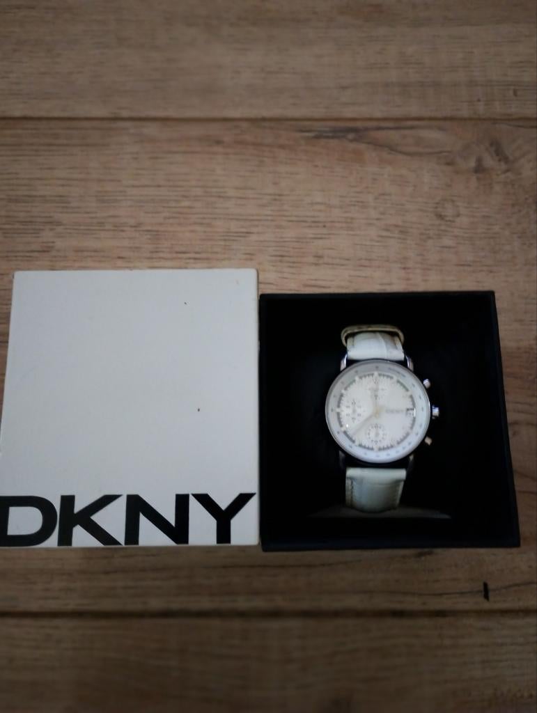 DKNY dameshorloge, Sieraden, Tassen en Uiterlijk, Horloges | Dames, Ophalen of Verzenden, Gebruikt, Staal, DKNY