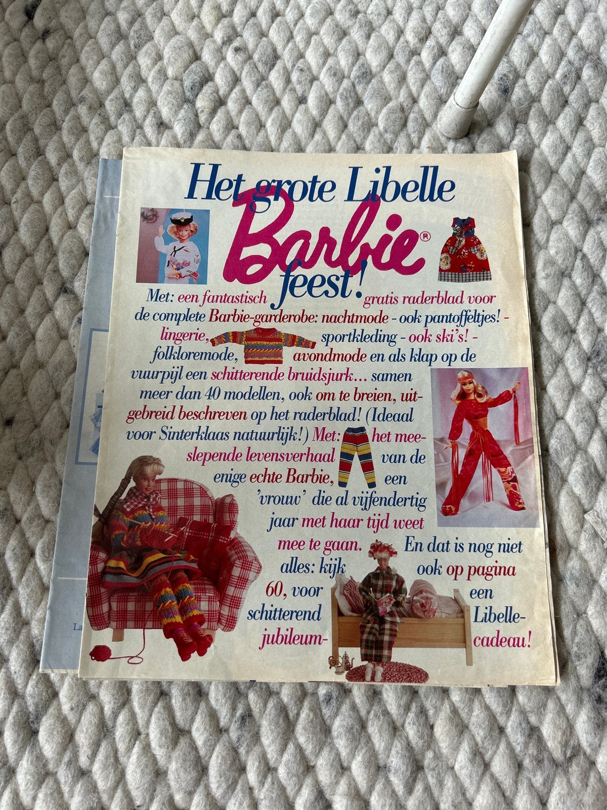 Het Grote Libelle Barbie Feest - Breiboek met patronen, Ophalen of Verzenden, Gebruikt, Kleertjes