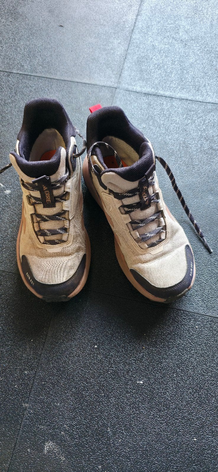 Adidas Terrex wandelschoenen - maat 37 1/3, Ophalen, Zo goed als nieuw, Schoenen