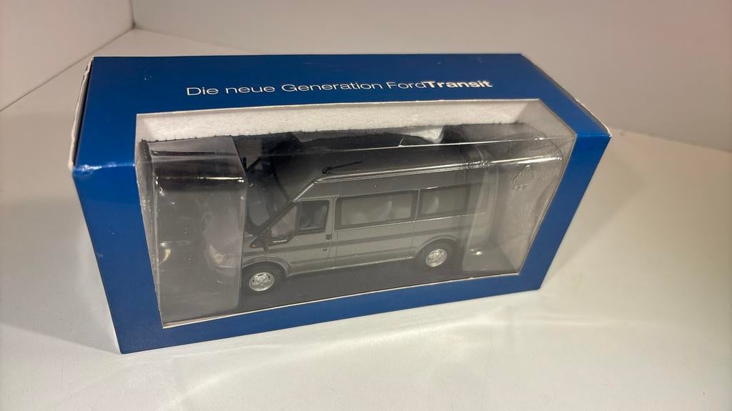 Ford transit minichamps 1.43, Hobby en Vrije tijd, Modelauto's | 1:43, Auto, Ophalen of Verzenden, MiniChamps, A