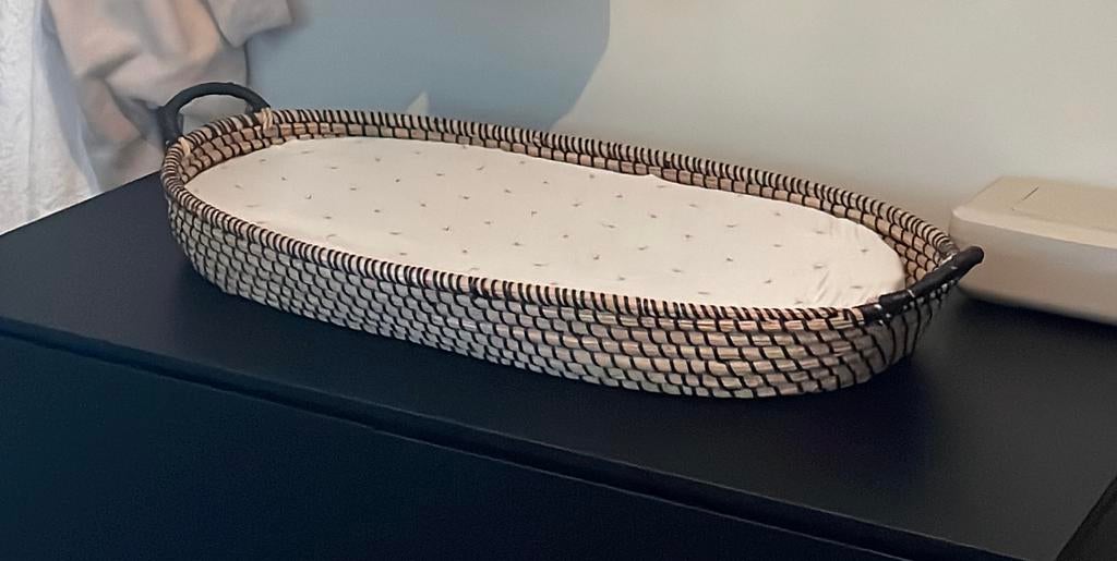 Verschoningskussen met mandje, Overige merken, Aankleedkussen, Ophalen of Verzenden, Zo goed als nieuw