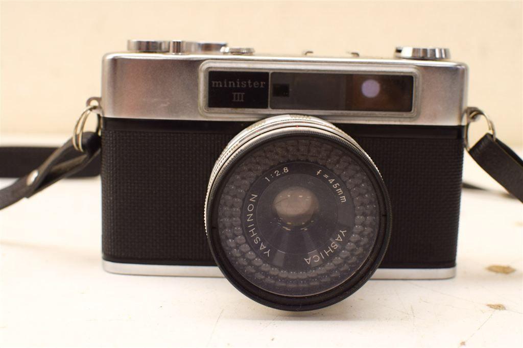 Yashica Minister 111 camera / fototoestel 46783