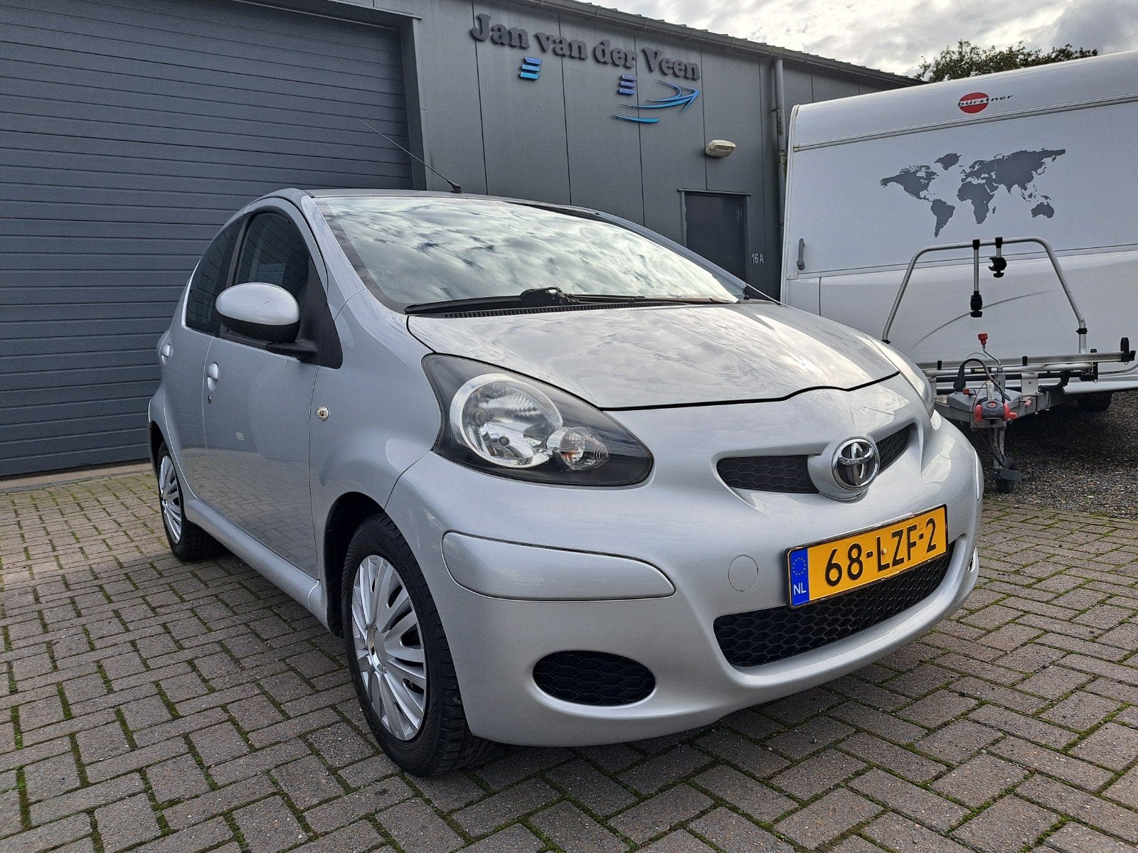 Toyota Aygo 1.0-12V/5-Deurs/Airco/Apk/Elek-pak/2010, Voorwielaandrijving, Stof, Verwarmde buitenspiegels, 4 stoelen