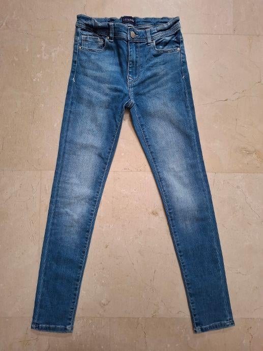 spijkerbroek in zeer goede staat, Kinderen en Baby's, Kinderkleding | Maat 146, Broek, Kids Only, Ophalen of Verzenden, Zo goed als nieuw