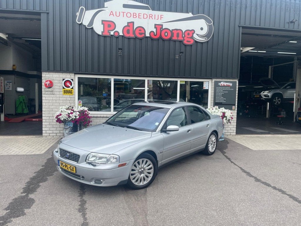 Volvo S80 2.4 MOMENTUM Trekhaak Leder Schuifdak Parkeersenso, Auto's, Volvo, Bedrijf, S80, ABS, Airbags, Boordcomputer, Centrale vergrendeling