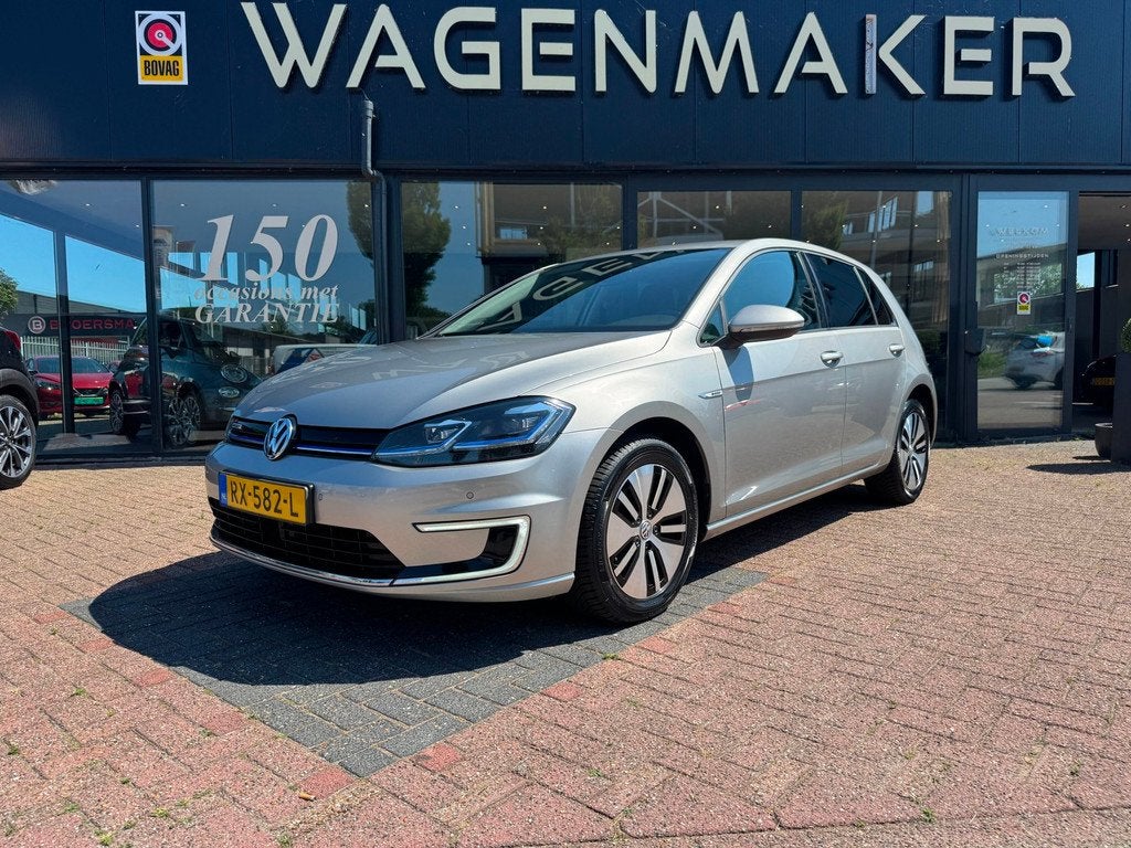 Volkswagen E-Golf E-Golf AUT|NAV|CAM|ACC|SOH 88,66%|DealerOH, Auto's, Volkswagen, Gebruikt, 35 kWh, 230 km, Origineel Nederlands
