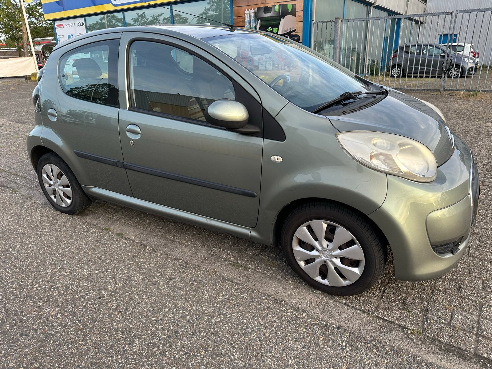 Citroën C1 1.0 5-DRS 2010 Groen, Auto's, Citroën, Voorwielaandrijving, 4 stoelen, C1, 68 pk