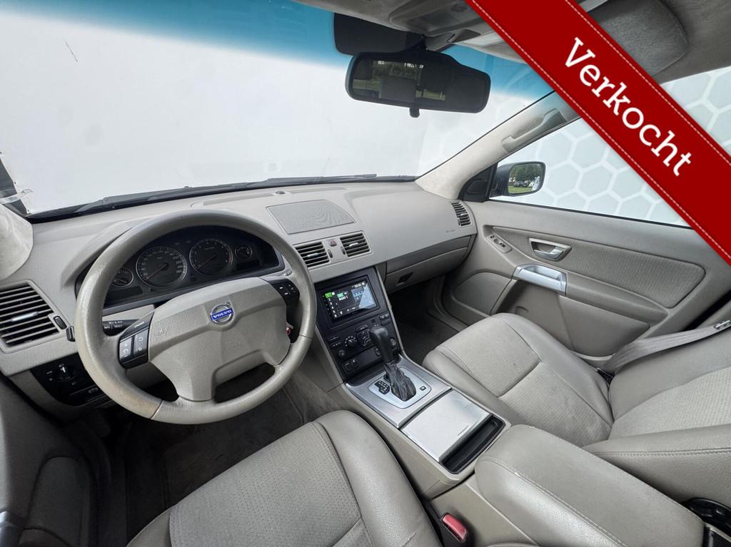 Volvo XC90 2.5 T Exclusive Trekhaak 210PK 7 persoons Airco, Auto's, Volvo, Gebruikt, Beige, 2521 cc, Bedrijf