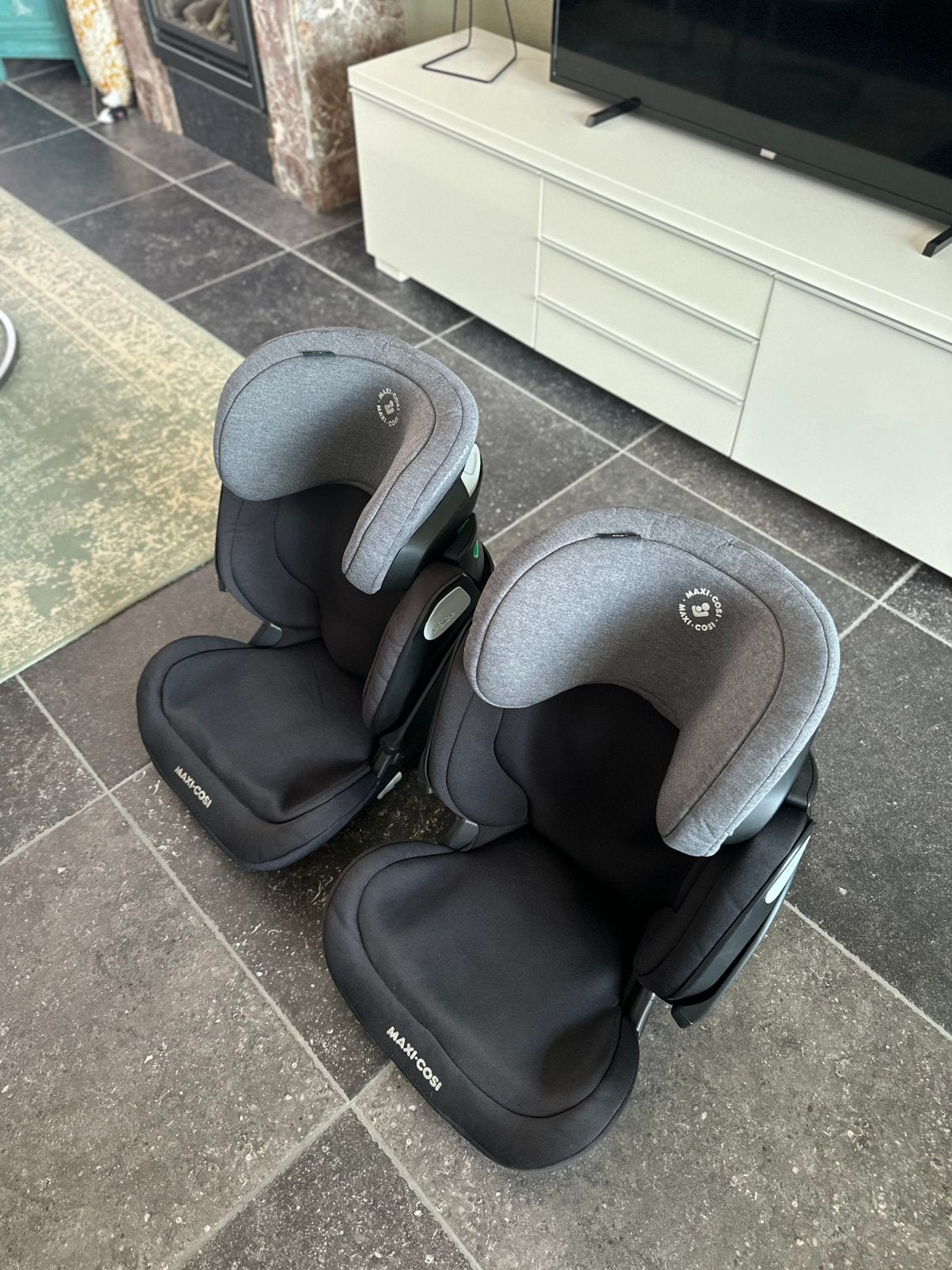 Maxi Cosi Kore i-Size autostoel 2 stuks met isofix, Kinderen en Baby's, Autostoeltjes, Ophalen, Zo goed als nieuw, Isofix, 0 t/m 13 kg