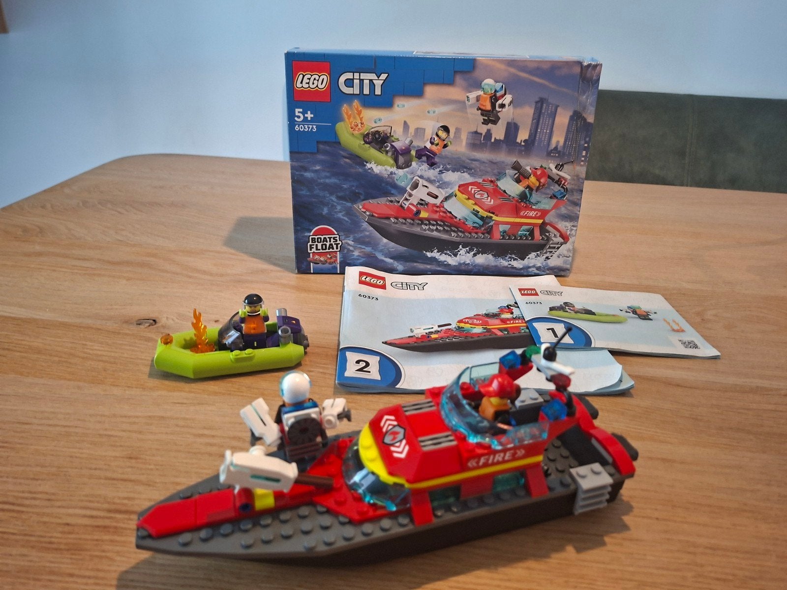 LEGO City 60373 Brandweerboot - Zo goed als nieuw, Ophalen of Verzenden, Zo goed als nieuw