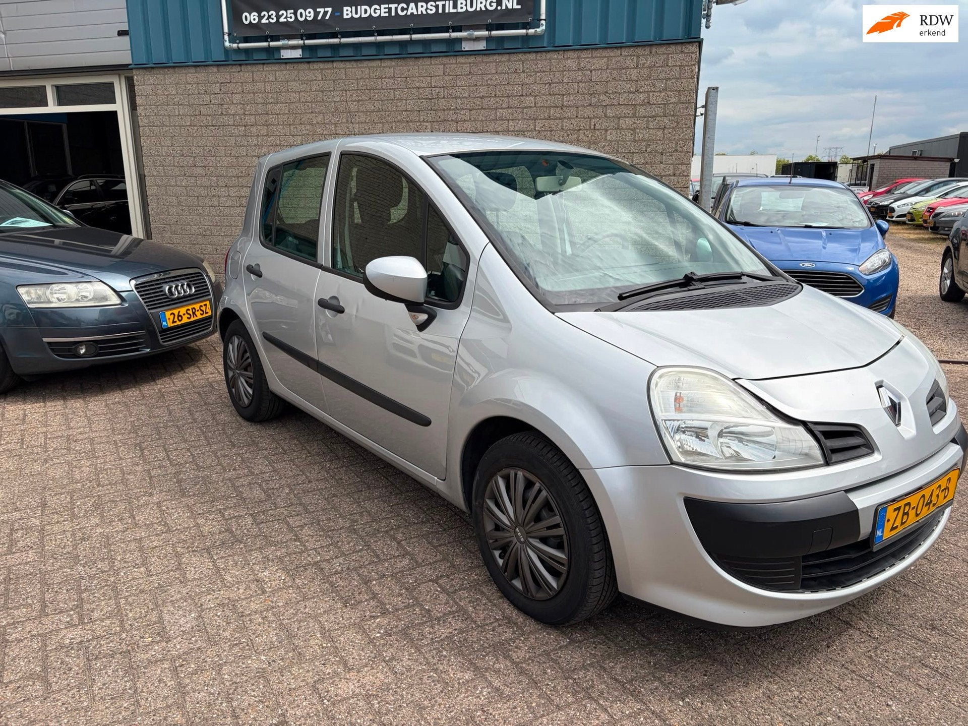 Renault Modus 1.2-16V Authentique, Voorwielaandrijving, Stof, Gebruikt, Zwart