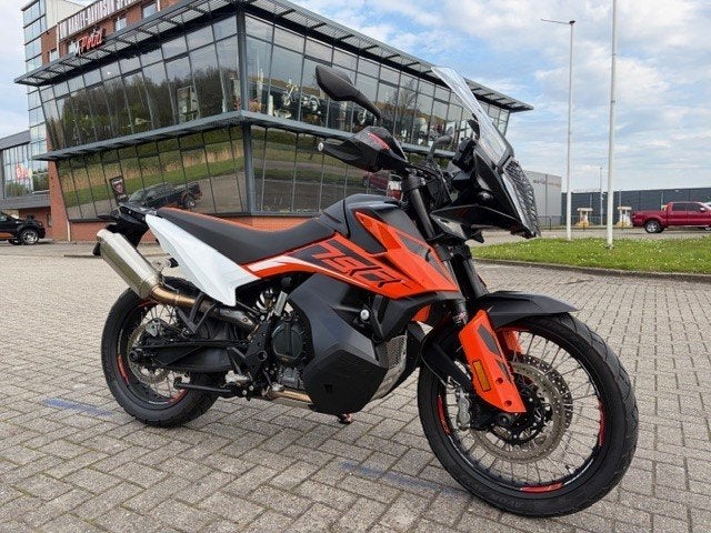 KTM 790 ADVENTURE ZEER MOOI (bj 2020), Motoren, Dopplerlaan 26
9207 HC  Drachten, M-Point, Bedrijf, Info@m-point.frl