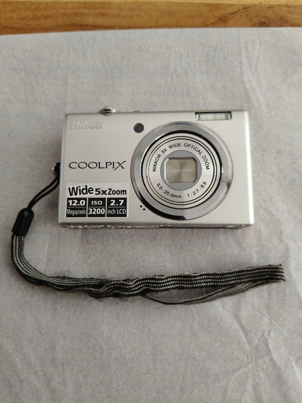 Nikon Coolpix S570 Digitale Compactcamera - Zilver, Ingebouwde flitser, Gebruikt, Ophalen of Verzenden, Compactcamera