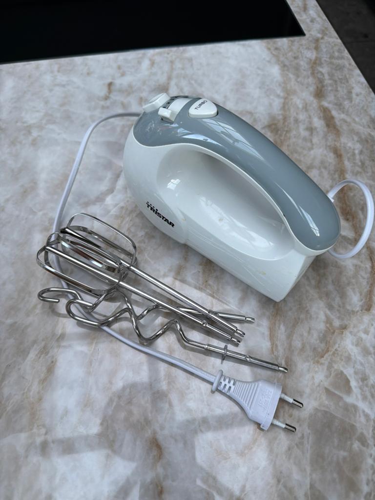 Tristar handmixer met defecte garde-opening, Ophalen of Verzenden, Gebruikt
