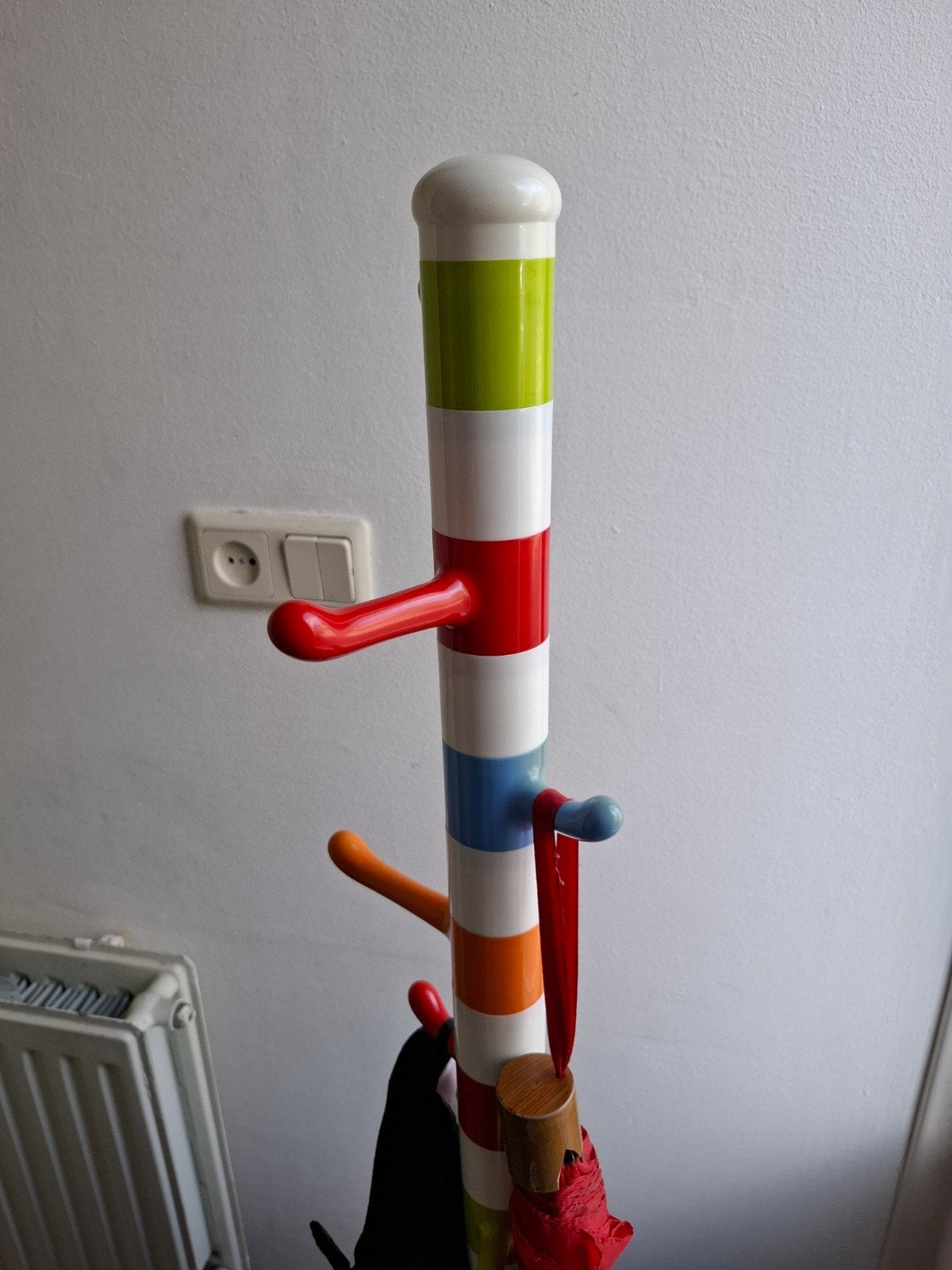 IKEA Kinderkapstok Krokig - Kleurrijk en Speels, Huis en Inrichting, Kunststof, Gebruikt, 100 tot 150 cm, Ophalen of Verzenden