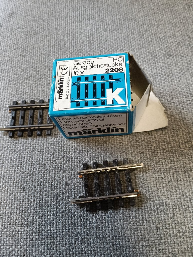 Märklin 2208 H0 K-rail recht 35,1 mm, Wisselstroom, Nieuw, Rails, Ophalen of Verzenden