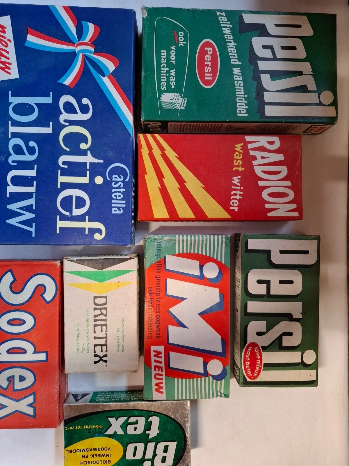 8 verschillende verpakkingen zeeppoeder, Verzenden, Zo goed als nieuw, Verpakking