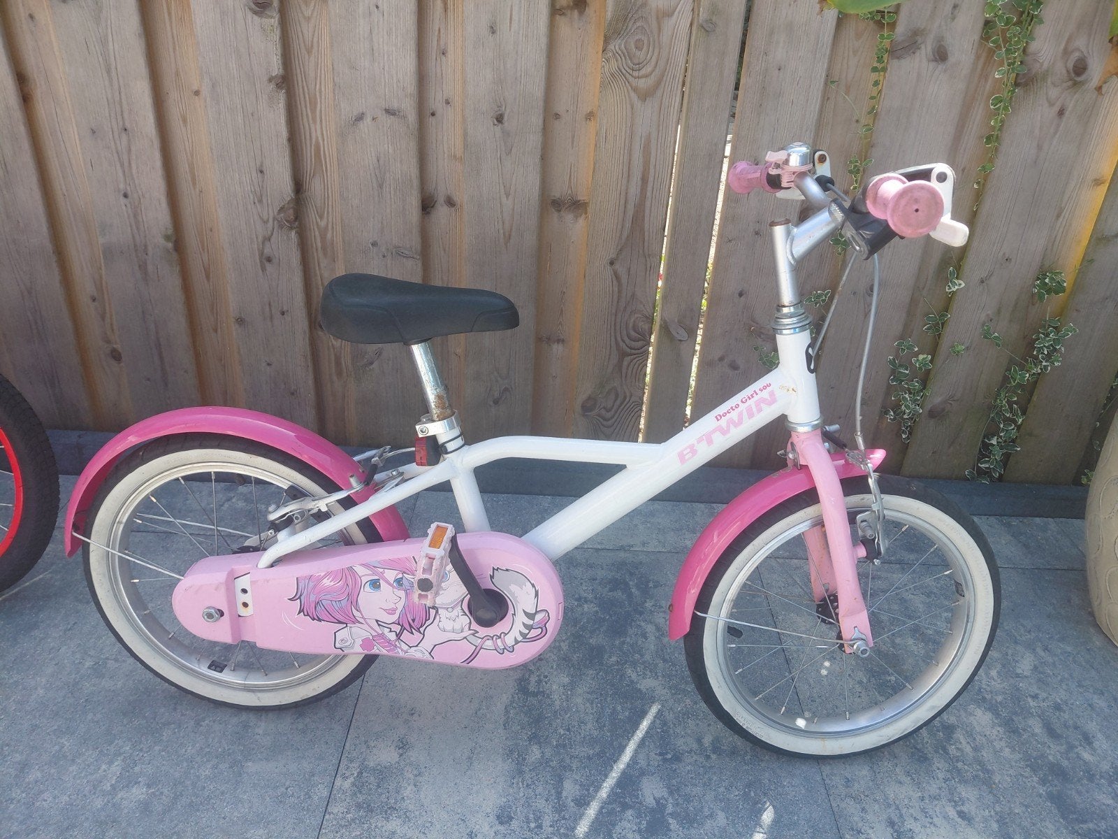 B'Twin kinderfiets 16 inch roze/wit, Ophalen, Velgrem, B'Twin, 16 tot 20 inch