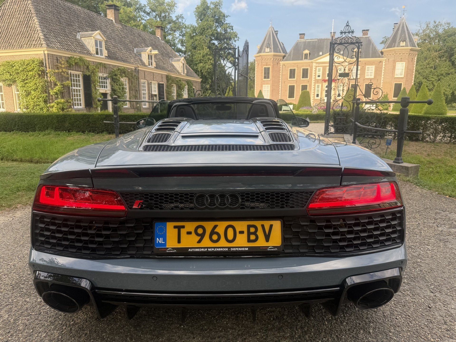 Audi R8 Spyder 5.2 performance quattro *Keramisch / Magnetic, Auto's, Automaat, Automatische klimaatregeling, Gebruikt, 5204 cc