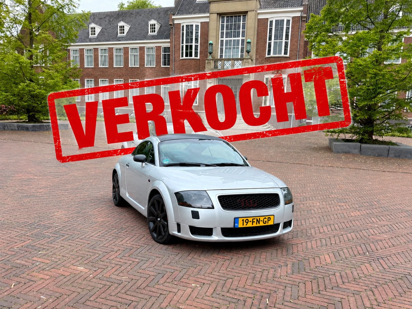 Audi TT 1.8 T Coupe Quattro 165KW 2000 Grijs, Auto's, TT, 4 cilinders, 4 stoelen, 75 €/maand