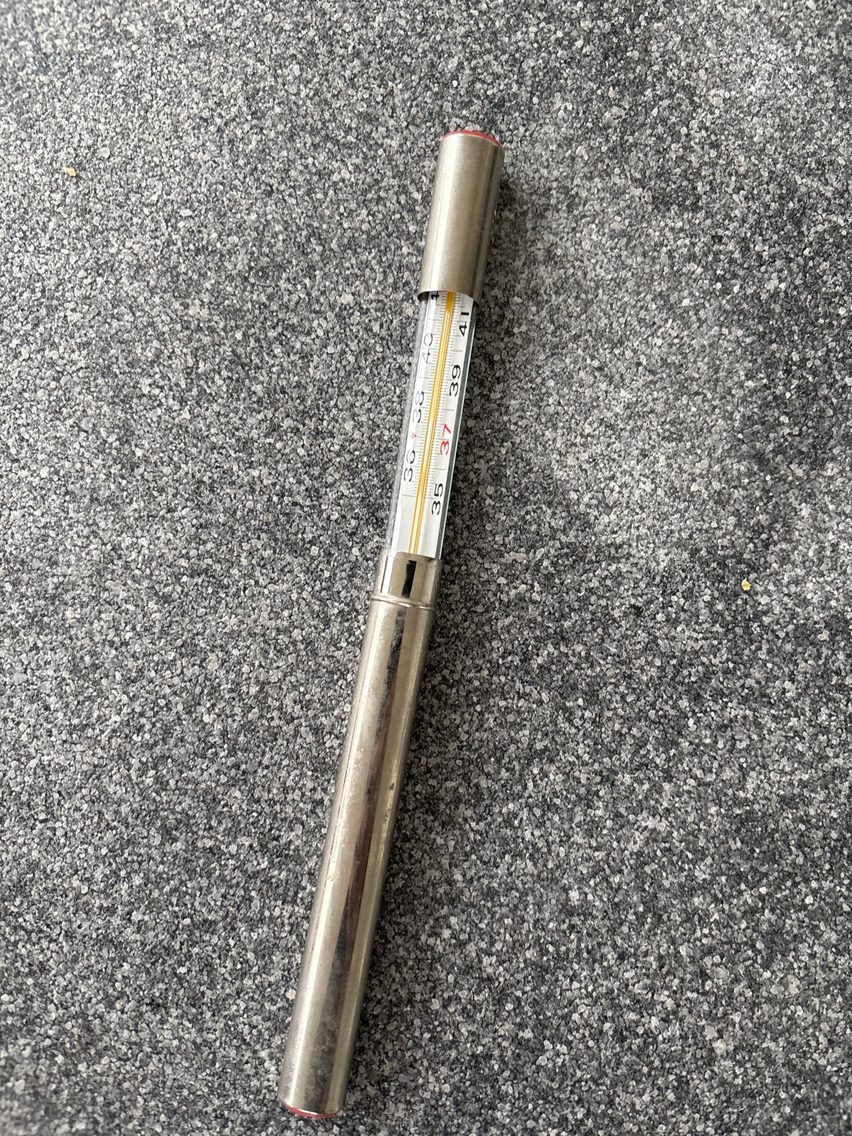 Kwikvrije Lichaamsthermometer in Metalen Koker, Ophalen, Lichaamsthermometer, Gebruikt, Glas