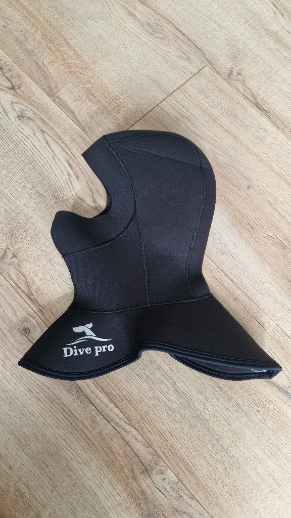 Dive Pro neopreen duikkap maat S – slechts 1 week gebruikt, Watersport en Boten, Ophalen of Verzenden, Zo goed als nieuw, Duikpak