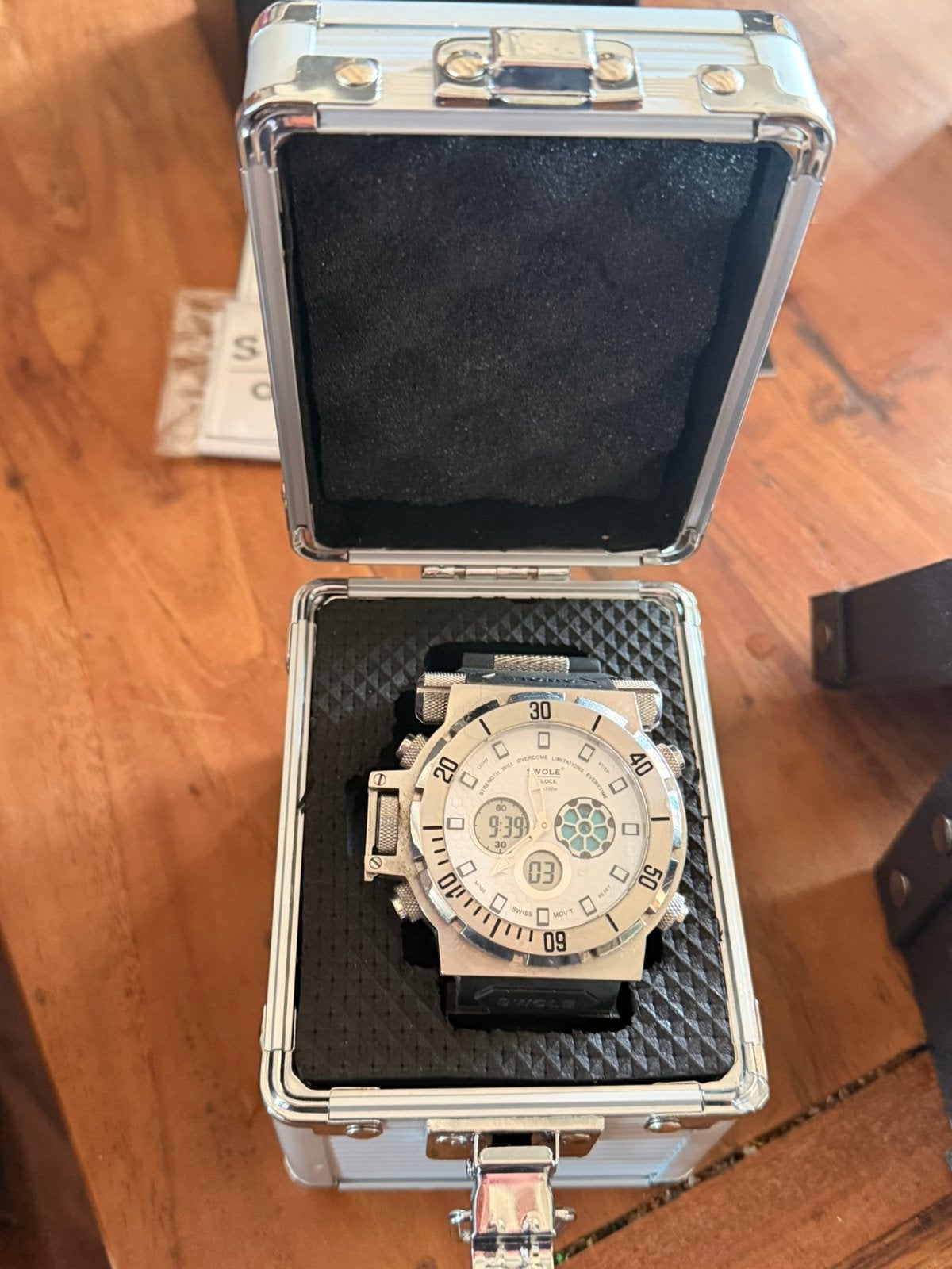 Swole O'Clock Zeus Horloge - Zo goed als nieuw, Overige merken, Staal, Polshorloge, Kunststof